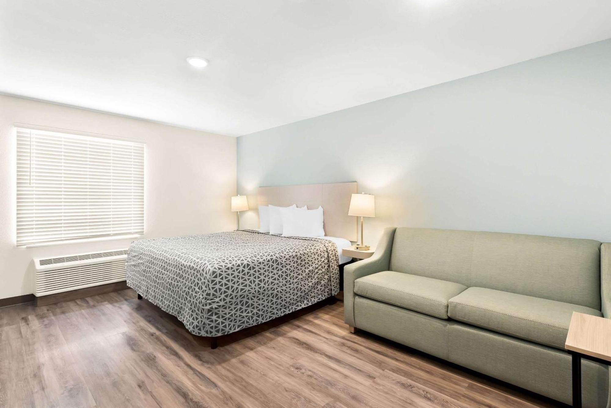 Woodspring Suites Savannah West Chatham Parkway Экстерьер фото